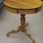 695 8217 LAMP TABLE